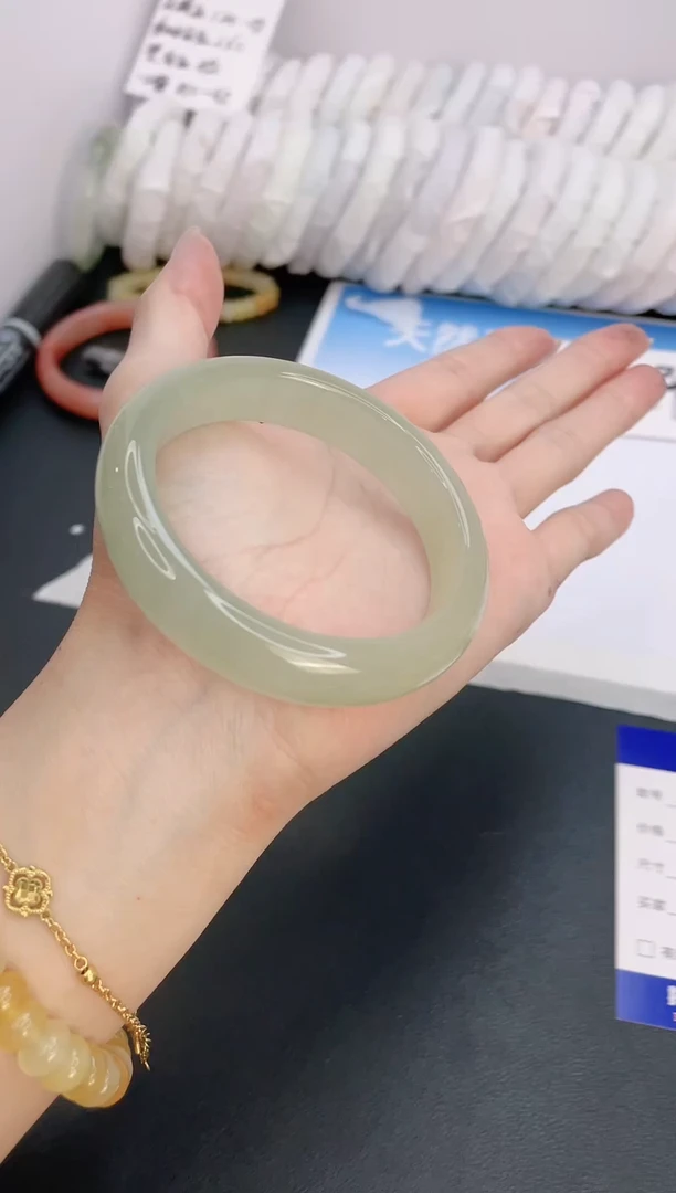 石英质玉手镯未镶嵌6G161-55