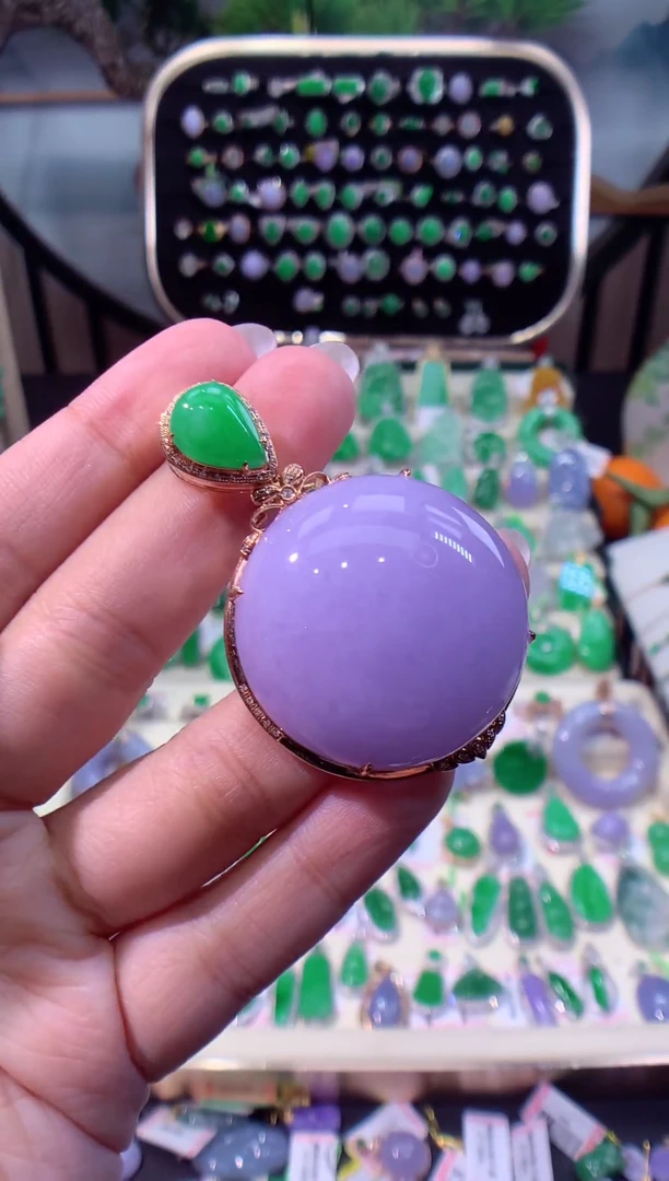 【闪购商品】翡翠颈饰18K金镶嵌缅甸天然A货翡翠