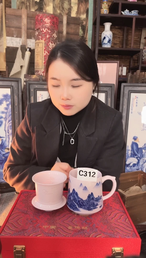 陶景德镇陶瓷摆件C312