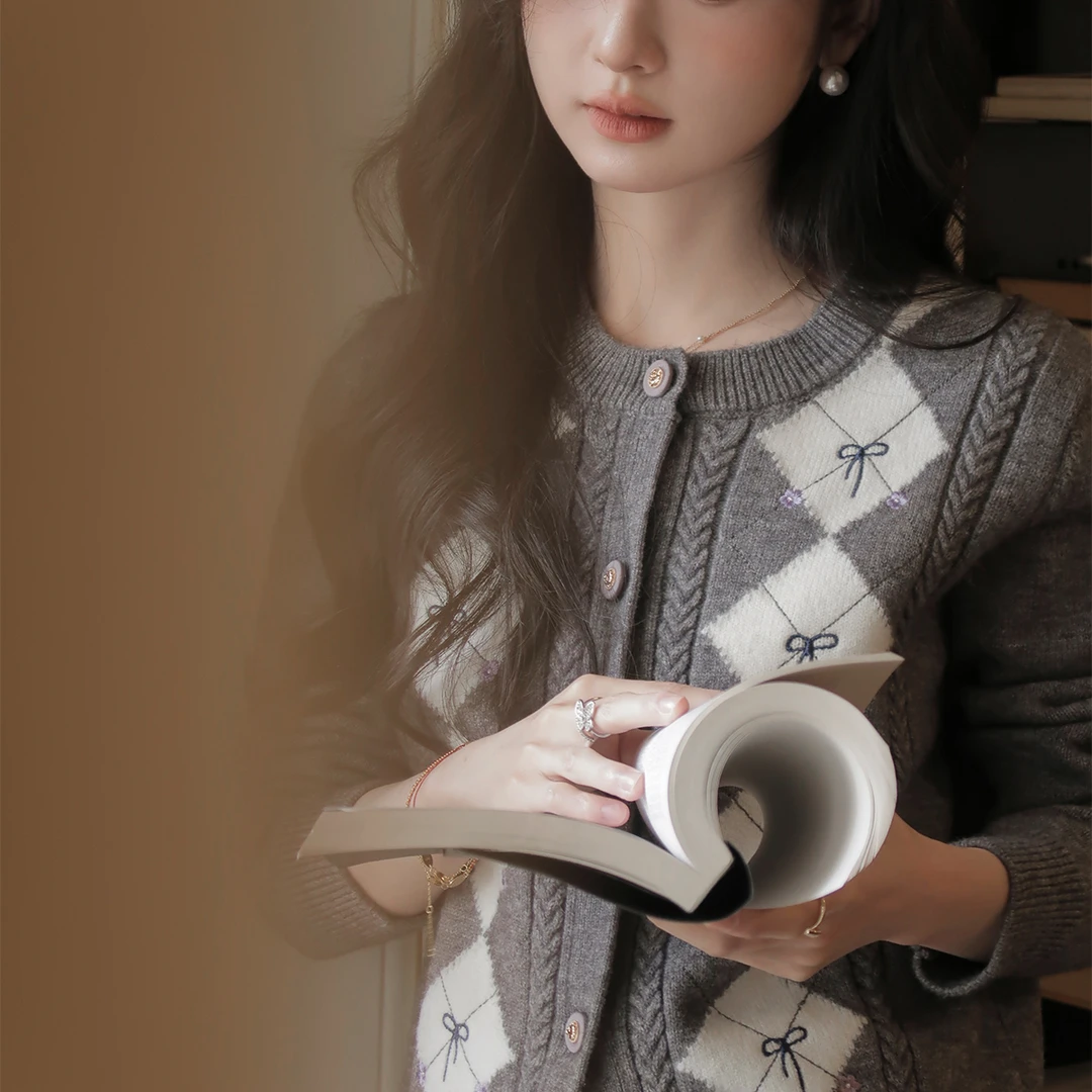 花栗鼠小姐 圣诞季开衫 被浪漫和惊喜包裹住的十二月