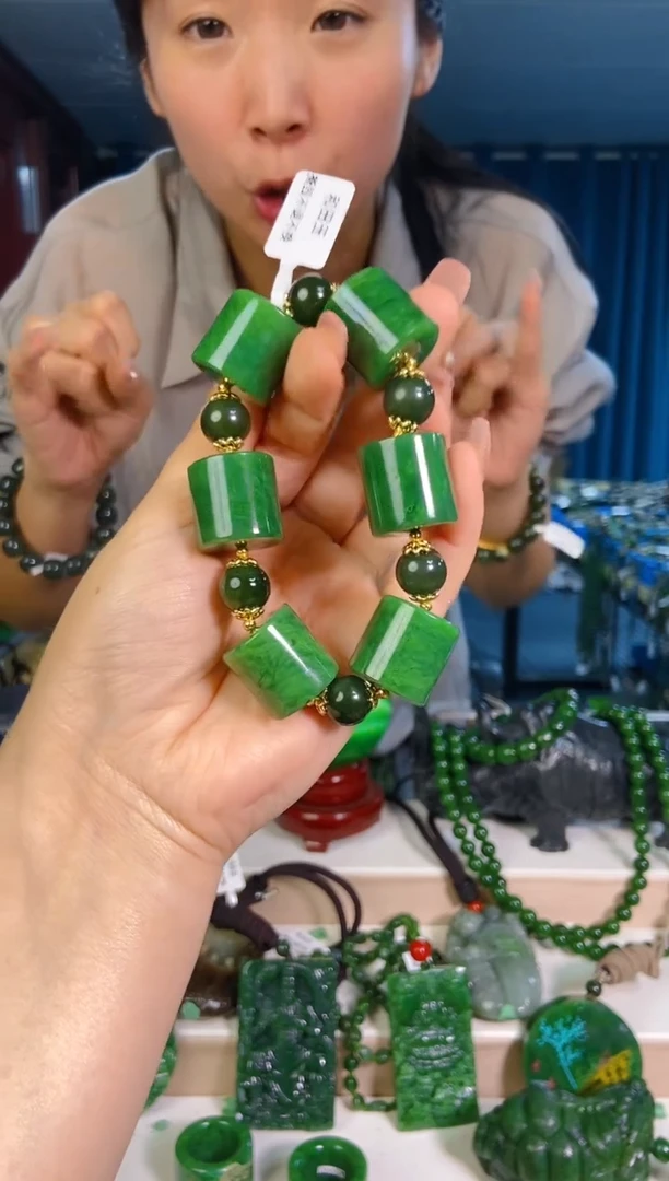 和田玉未镶嵌挂件1