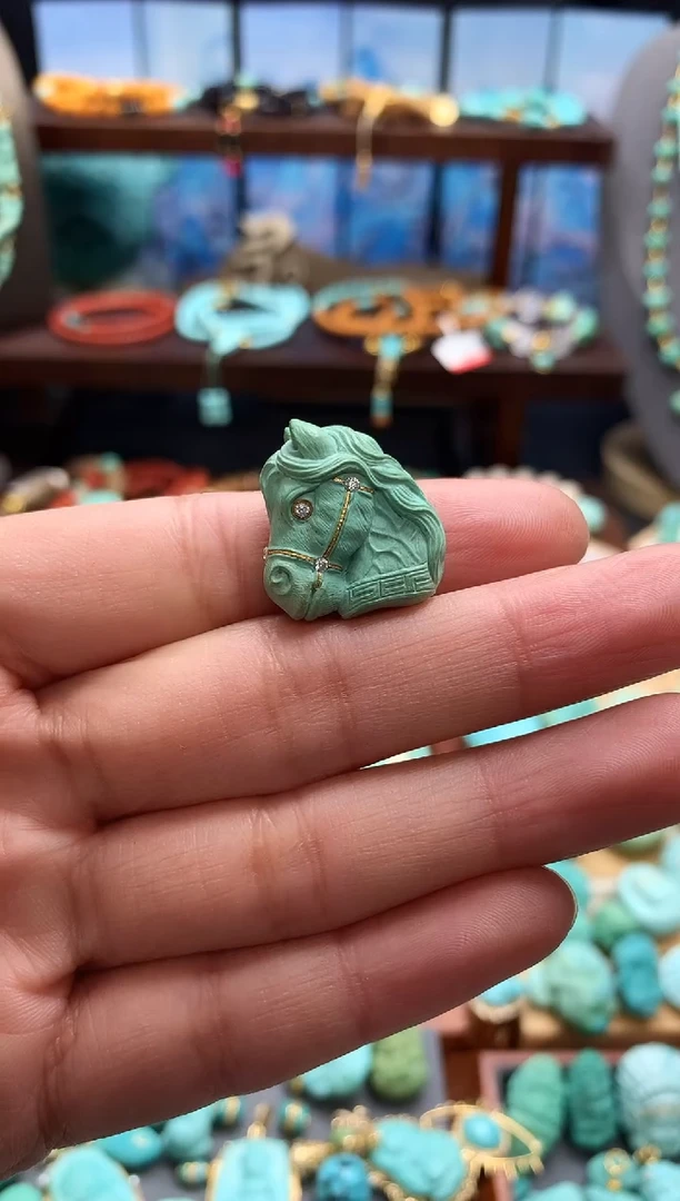 未镶嵌绿松石挂件高瓷精工马儿雕刻件
