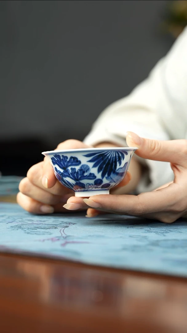 鱼藻纹青花单杯单杯