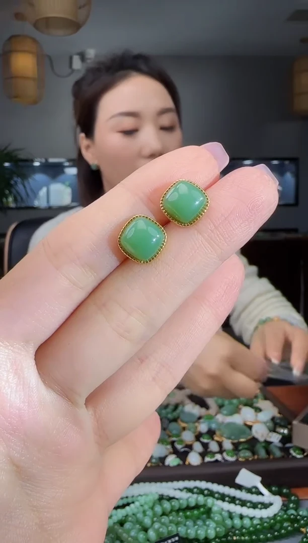 银S925镶嵌和田玉耳饰1