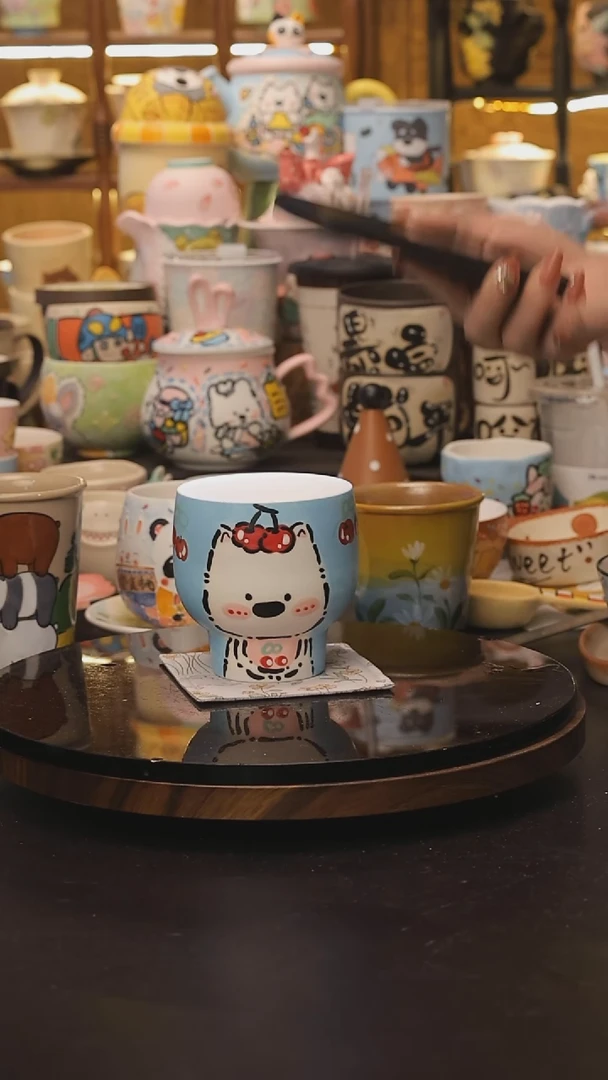 景德镇釉下彩绘设计师款式陶瓷