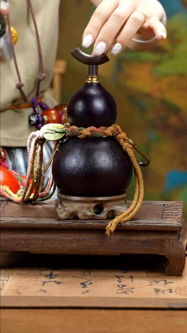 XG127腰扣款葫芦不包手串