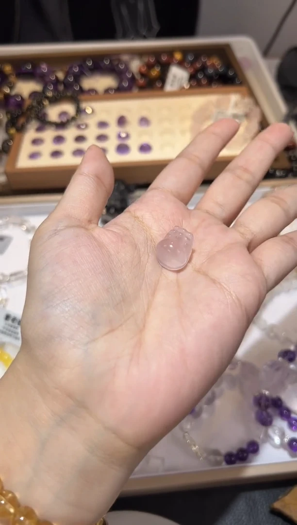 【闪购商品】芙蓉石吊坠(不含链)未镶嵌莫粉貔貅手工雕刻吊坠