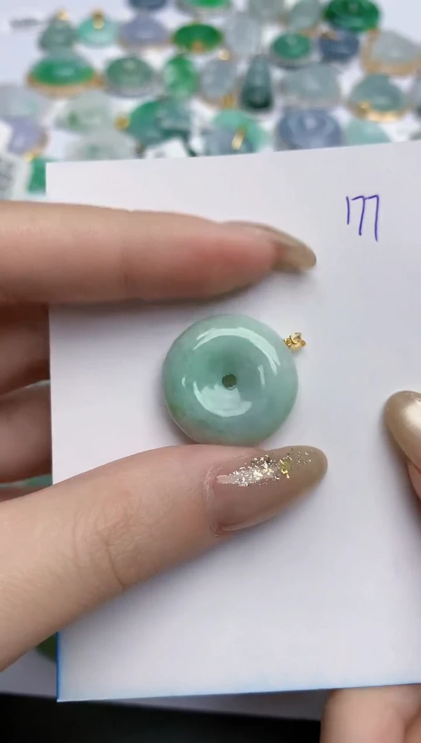 【闪购商品】翡翠颈饰未镶嵌天然缅甸翡翠A货