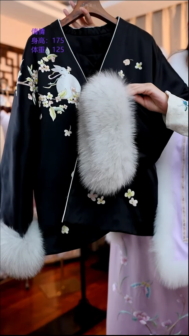 刺绣非遗苏绣服饰一物一件