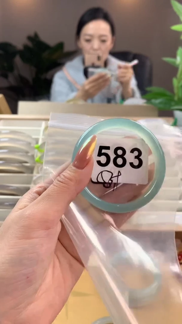 【闪购商品】玛瑙/玉髓手镯未镶嵌583