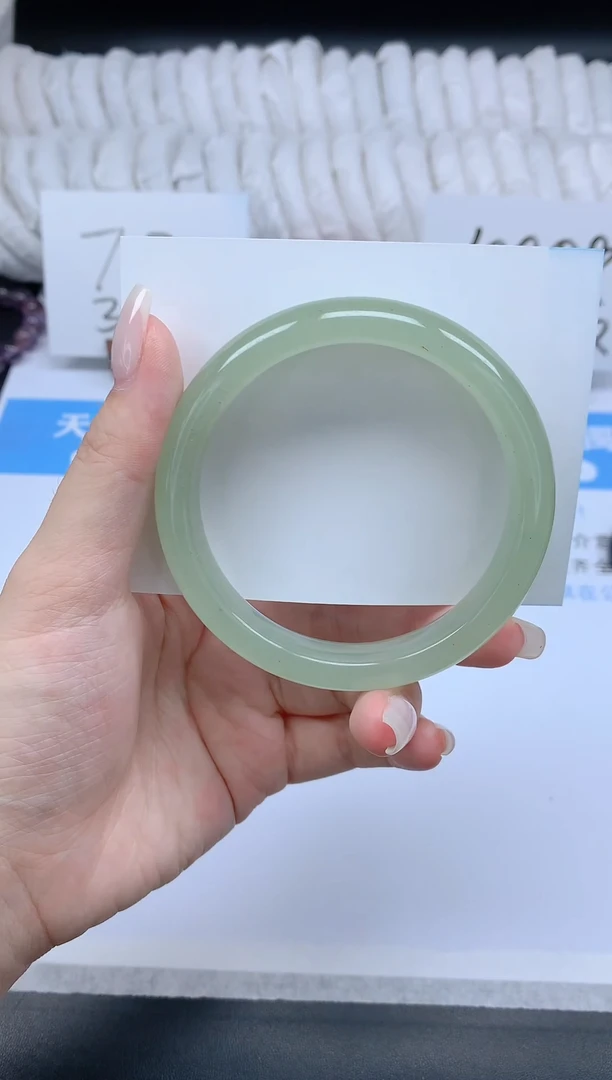 石英质玉手镯未镶嵌K102-59