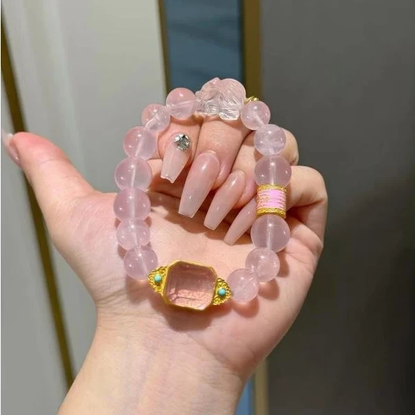 【九尾狐妹妹】闭眼许愿狐✖️渐变六芒星高透粉晶✖️定制九尾狐牌