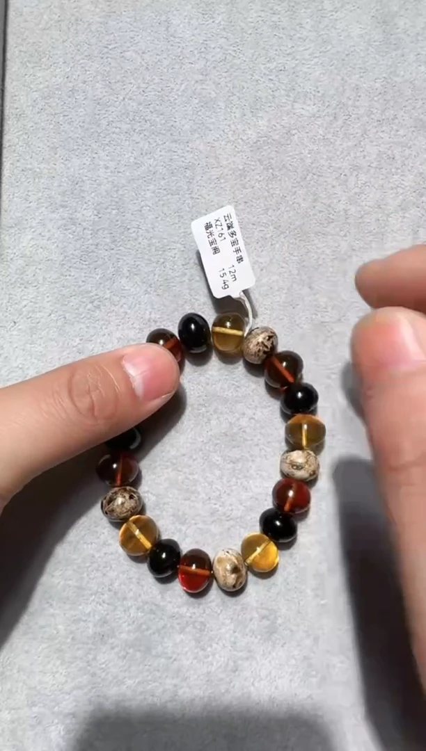 手串琥珀未镶嵌璐?抚顺琥珀     云端多宝12M