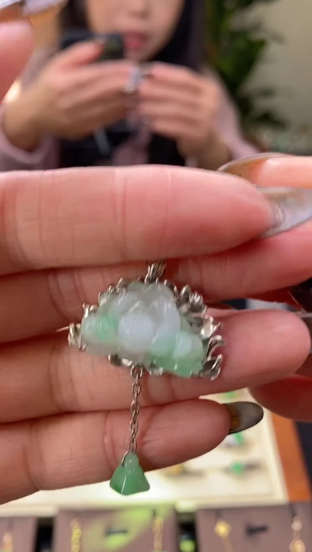 颈饰银S925镶嵌翡翠18172