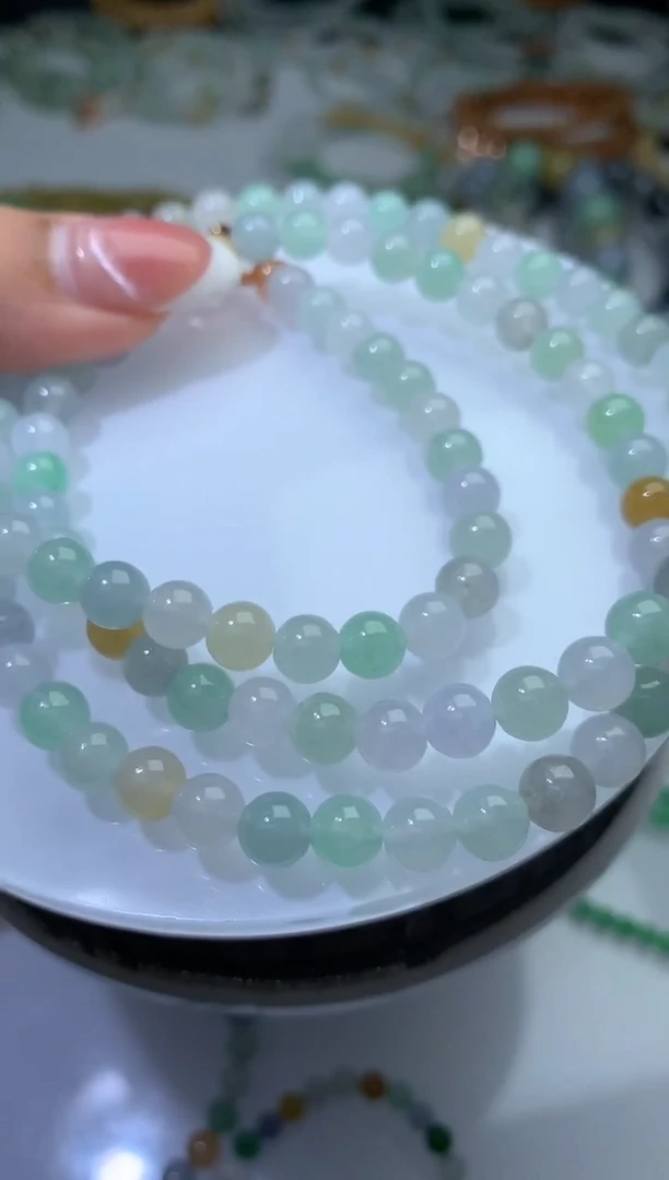 颈饰未镶嵌翡翠米*朗净货