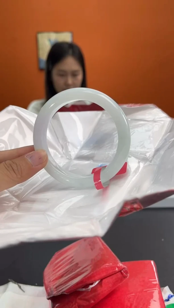 未镶嵌手镯翡翠7