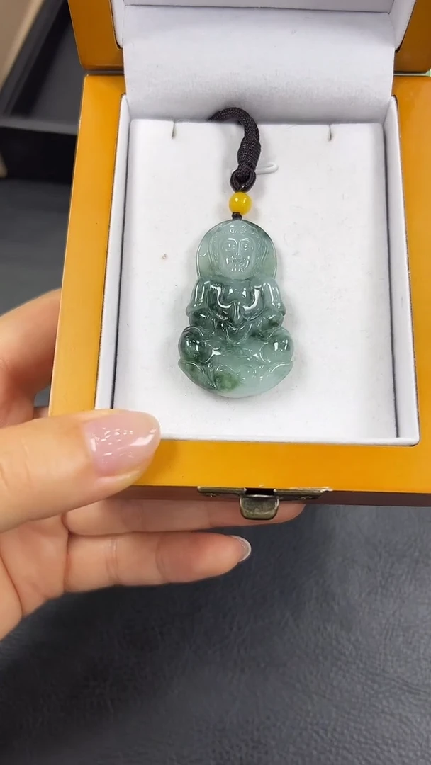 翡翠挂件未镶嵌观音