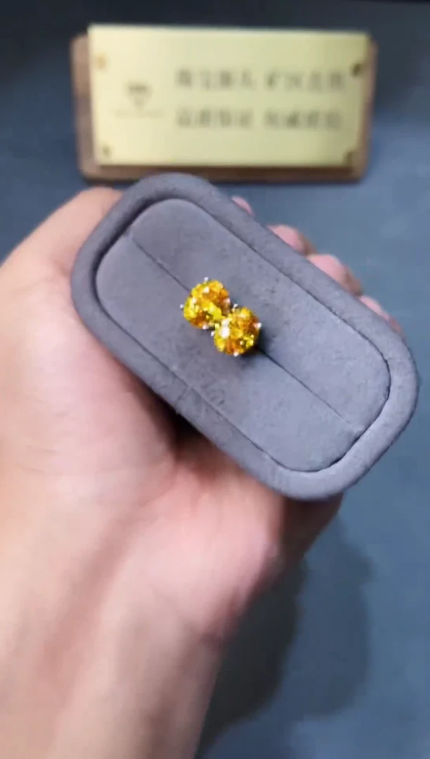 银S925镶嵌耳饰碧玺......