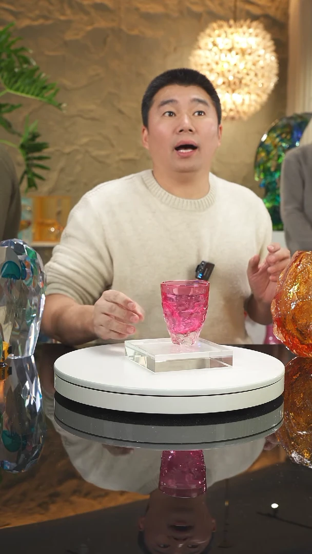 【闪购商品】摆件设计款金红水杯