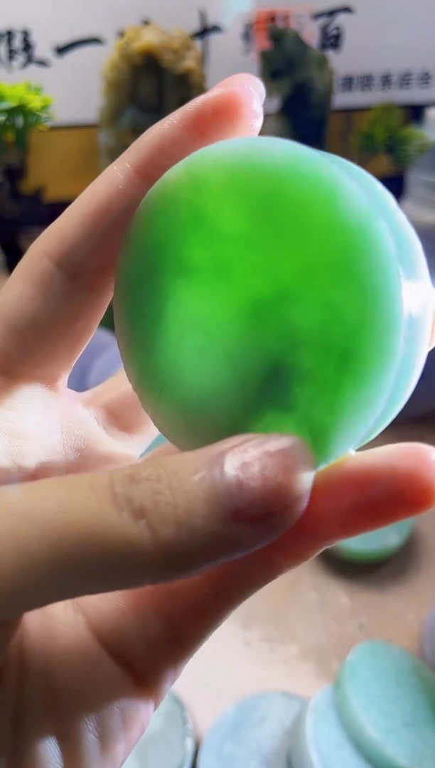 未镶嵌挂件翡翠A货砚曹966