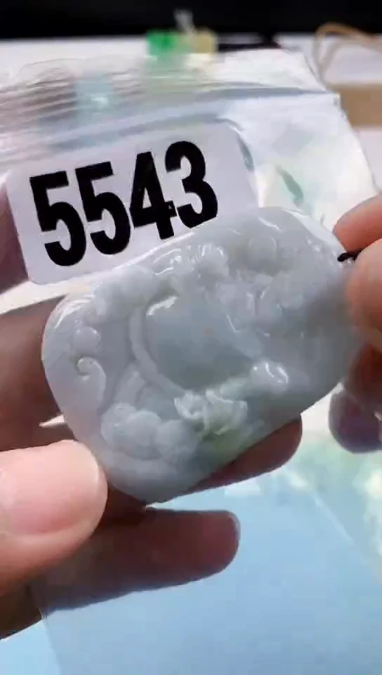 【闪购商品】翡翠挂件未镶嵌天然翡翠吊坠挂件