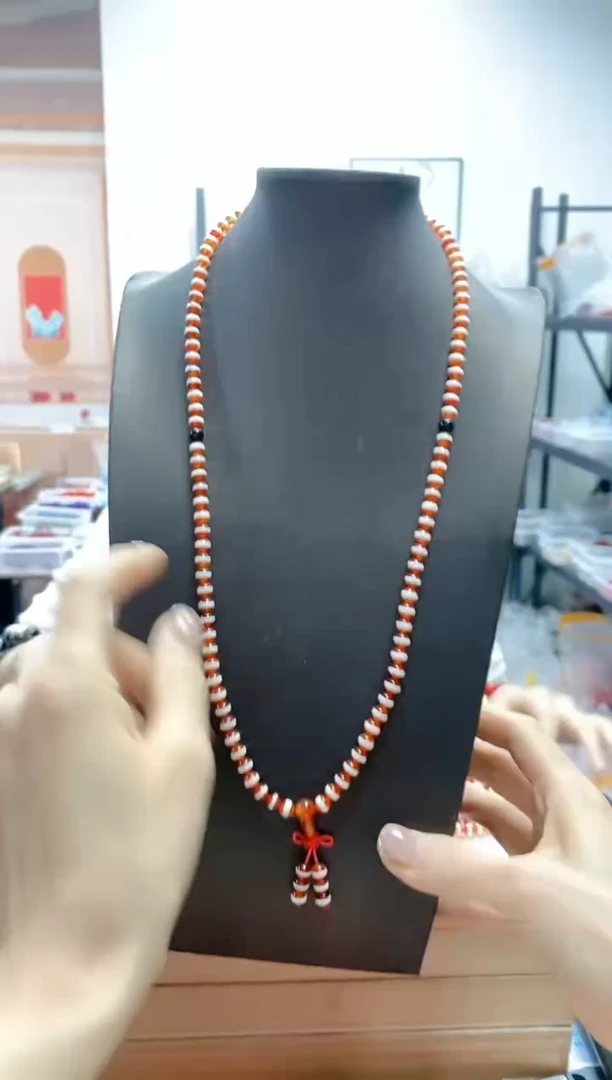 未镶嵌项链玛瑙/玉髓一线天玛瑙项链