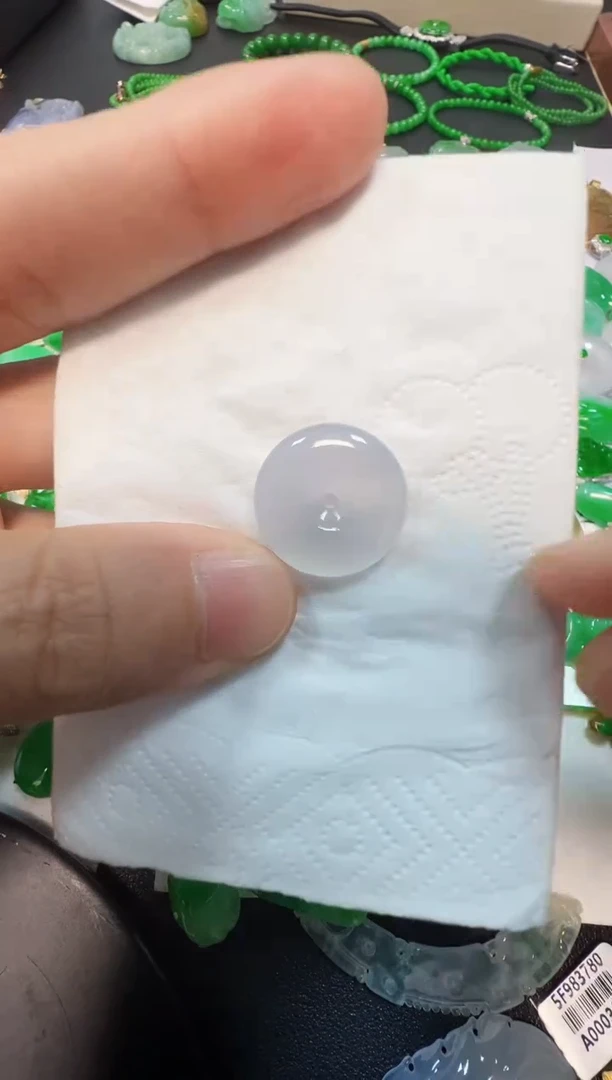 吊坠(不含链)未镶嵌翡翠680
