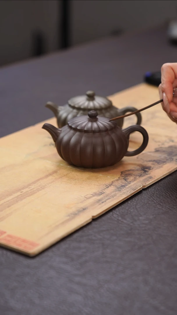 茶壶紫砂执素筋纹器老紫泥菊蕾