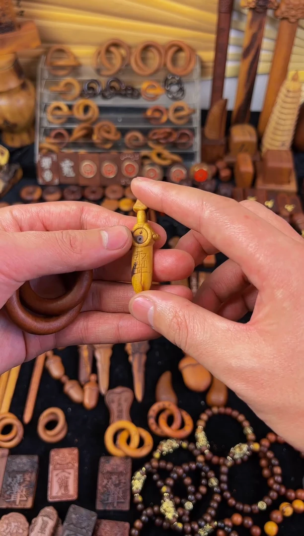 【闪购商品】木桃木紫薇讳小剑吊坠包邮到家