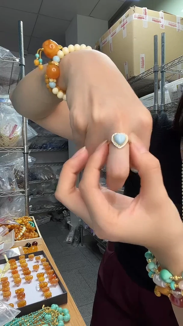 未镶嵌琥珀裸石A1347天然蜜蜡