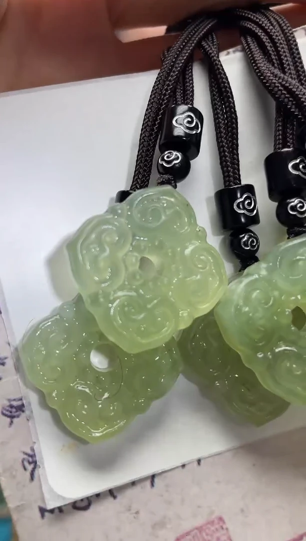 未镶嵌岫玉吊坠多样性发*货拍一发一
