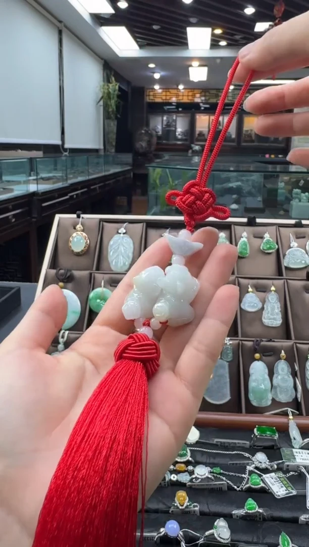 未镶嵌把件翡翠车挂