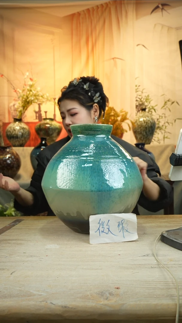 高度32口经12花瓶