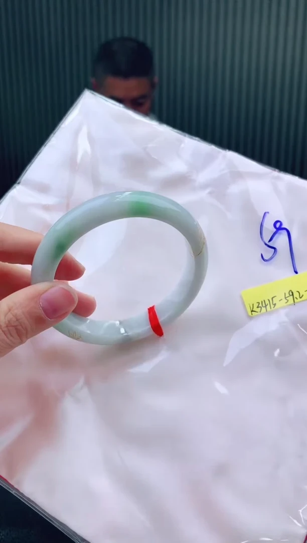 未镶嵌手镯翡翠59