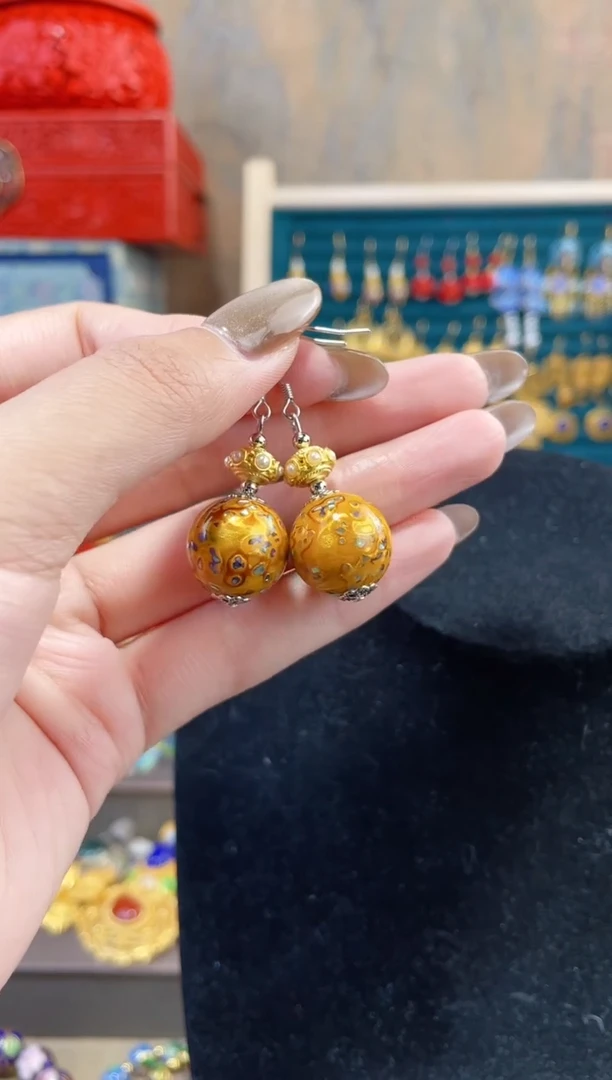 【闪购商品】非遗犀皮漆精品耳环黄色