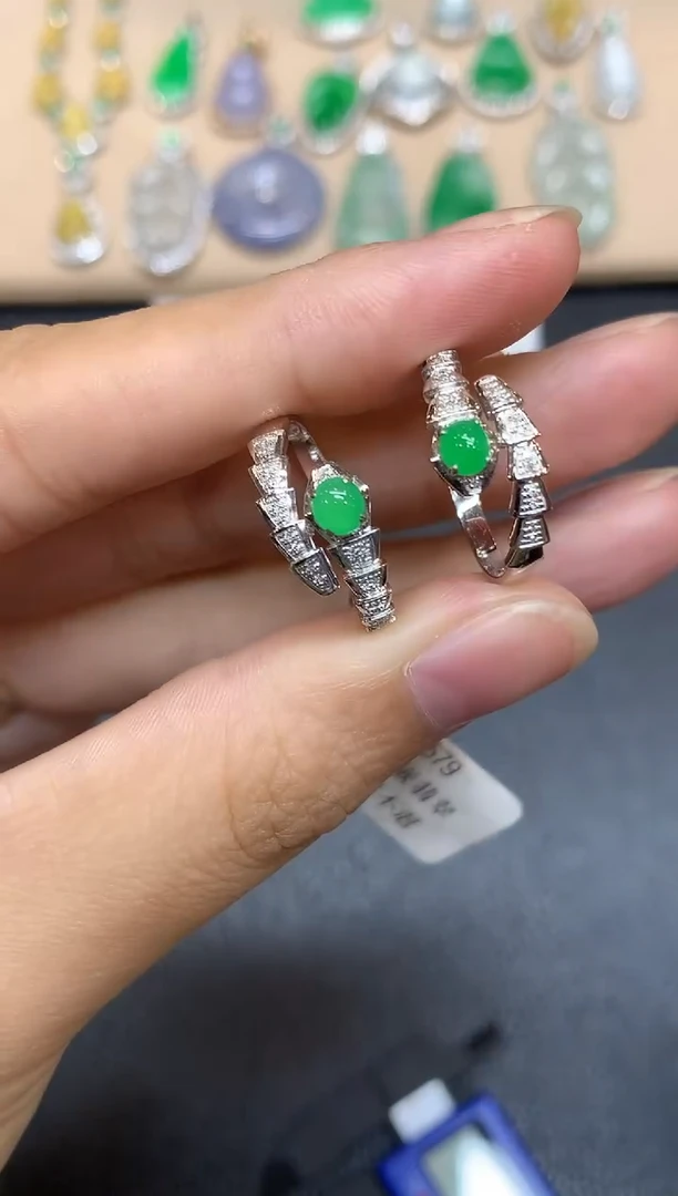 18K金镶嵌戒指翡翠蛋面【无服务费多样性发其一