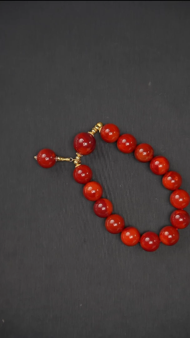 18K金镶嵌手串南红玛瑙手串