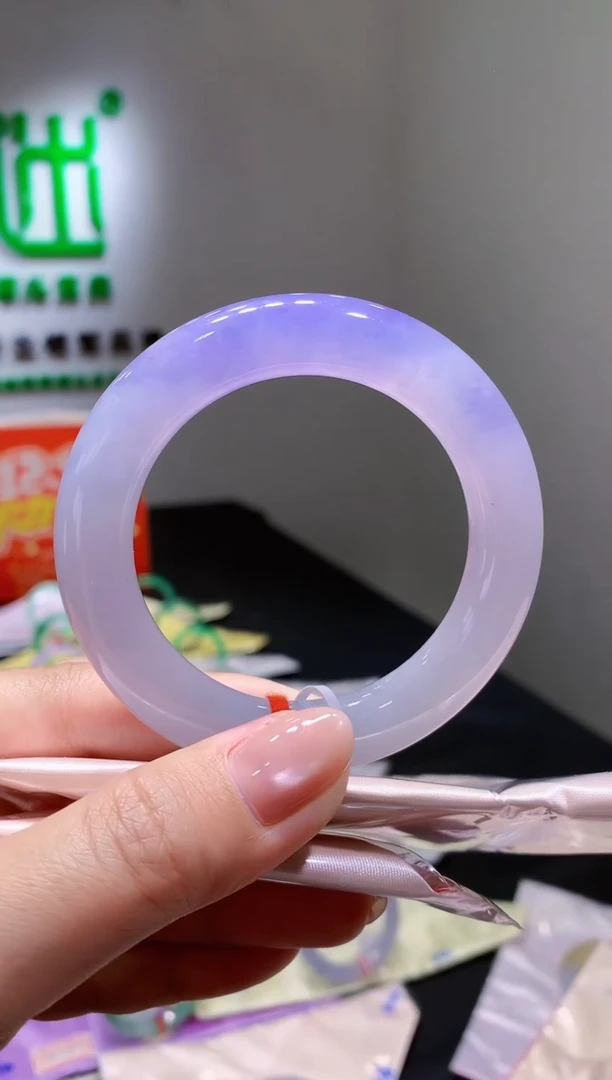 未镶嵌手镯翡翠-k304  天然缅甸A货翡翠55圆条总价17.6万定金2万