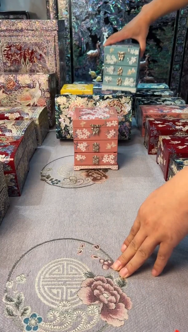 三层粉色全贝底·弘贝雅螺钿漆器文化馆