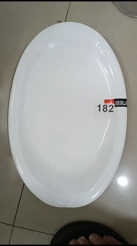 瓷纯*垚182白色鱼盘一个