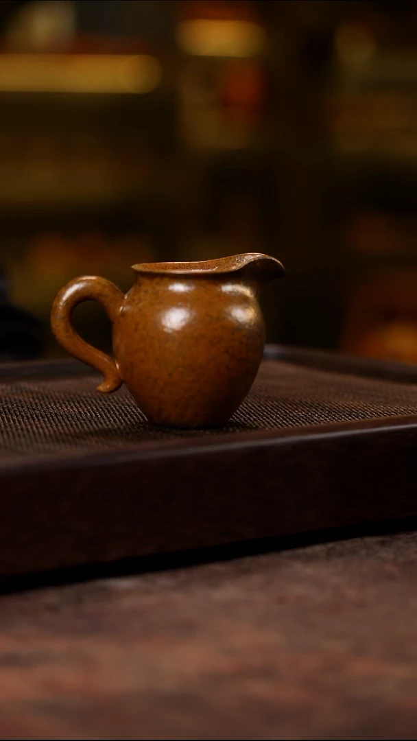 宜兴紫砂柴烧公道杯
