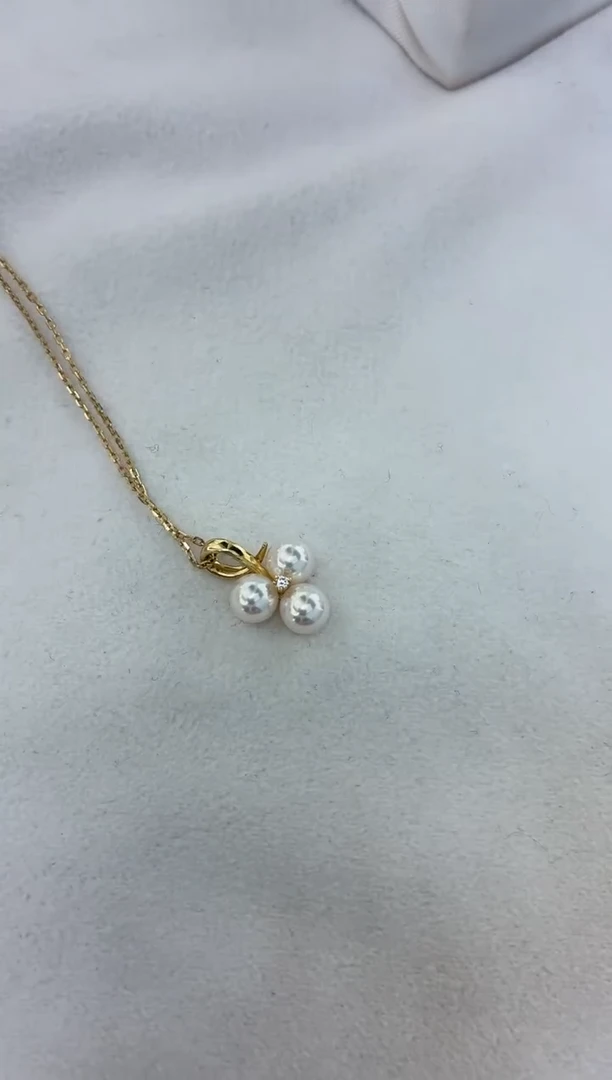 颈饰18K金镶嵌海水珍珠小葡萄吊坠6-6.5（赠送银链子