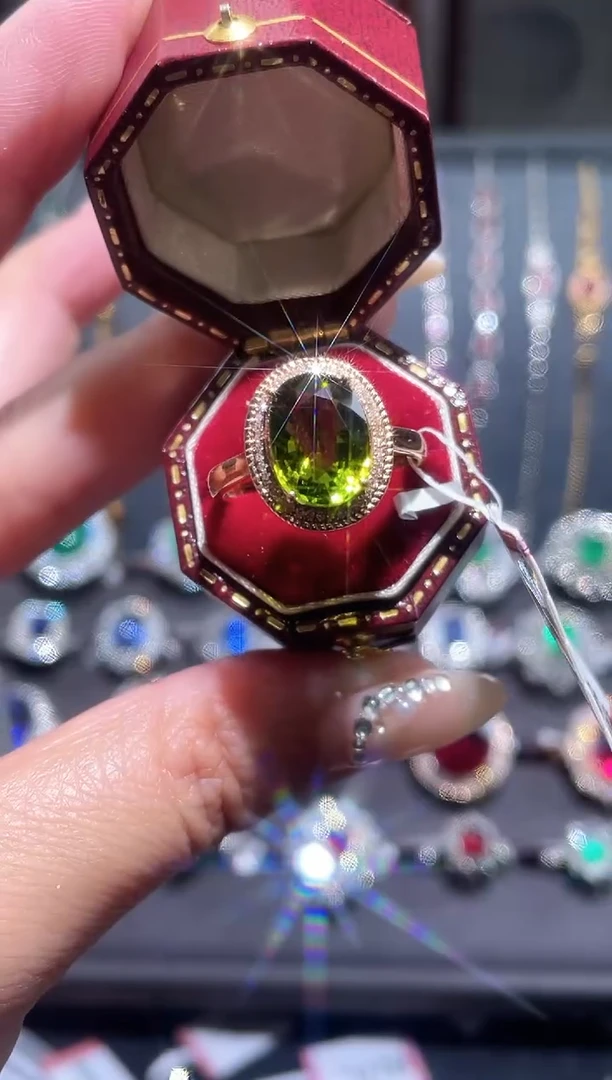 【闪购商品】碧玺戒指18K金镶嵌碧玺戒指