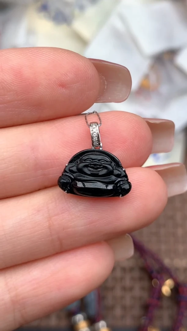 18K金镶嵌挂件翡翠1