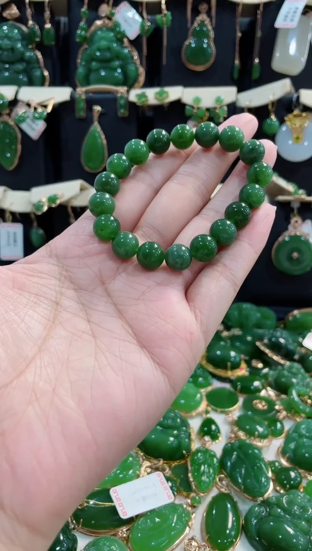项链未镶嵌和田玉(碧玉)碧玉手串