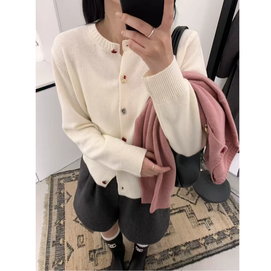 YYZZ 25470 超好看宝石扣！圆领羊毛针织开衫女软糯糯暖和毛衣上衣