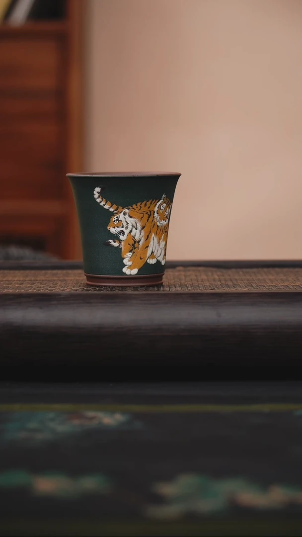 茶壶紫砂紫泥粉浆  老虎 张继彪