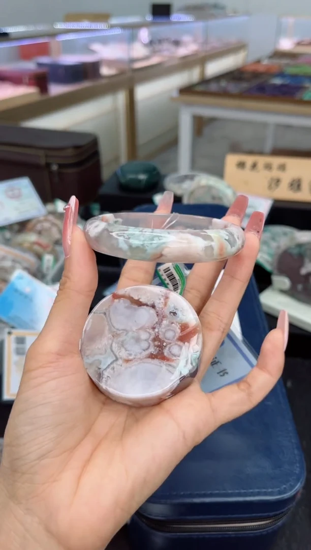 石英质玉手镯未镶嵌60圈口（赠品镯心）2S9089