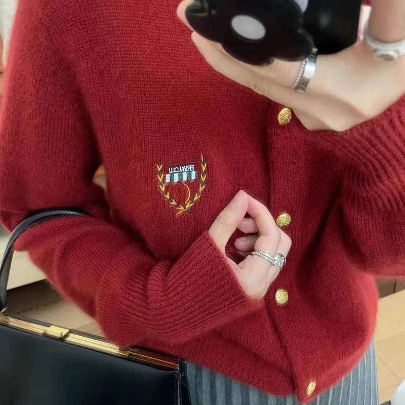 刺绣圆领针织开衫女显瘦春秋外套时尚百搭红色226