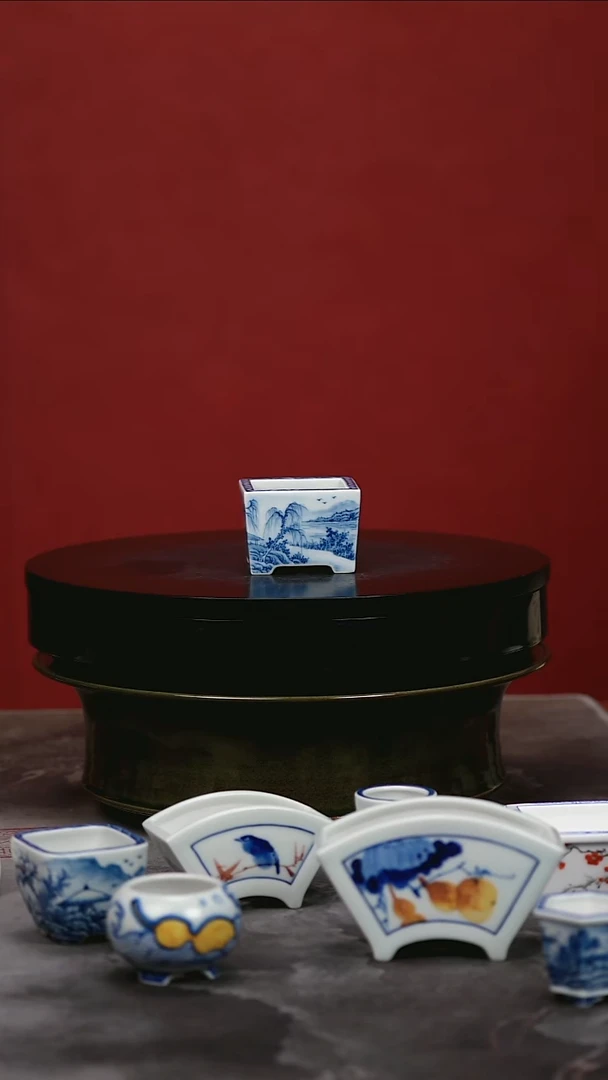 其他青花山水手绘盆